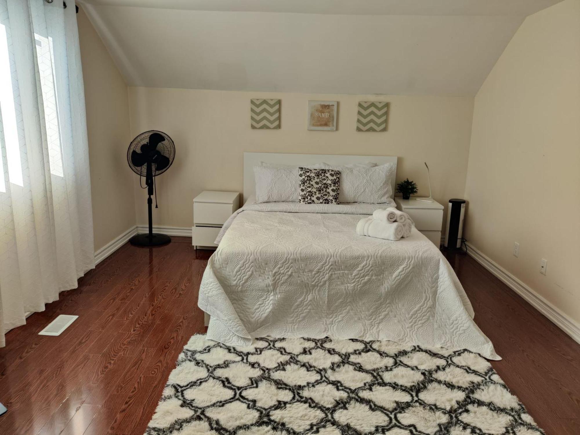 Spacious Mbr Near Kennedy Subway & Go Toronto Bagian luar foto